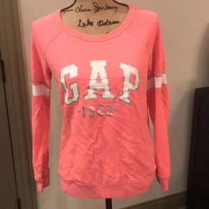GAP long sleeve tee